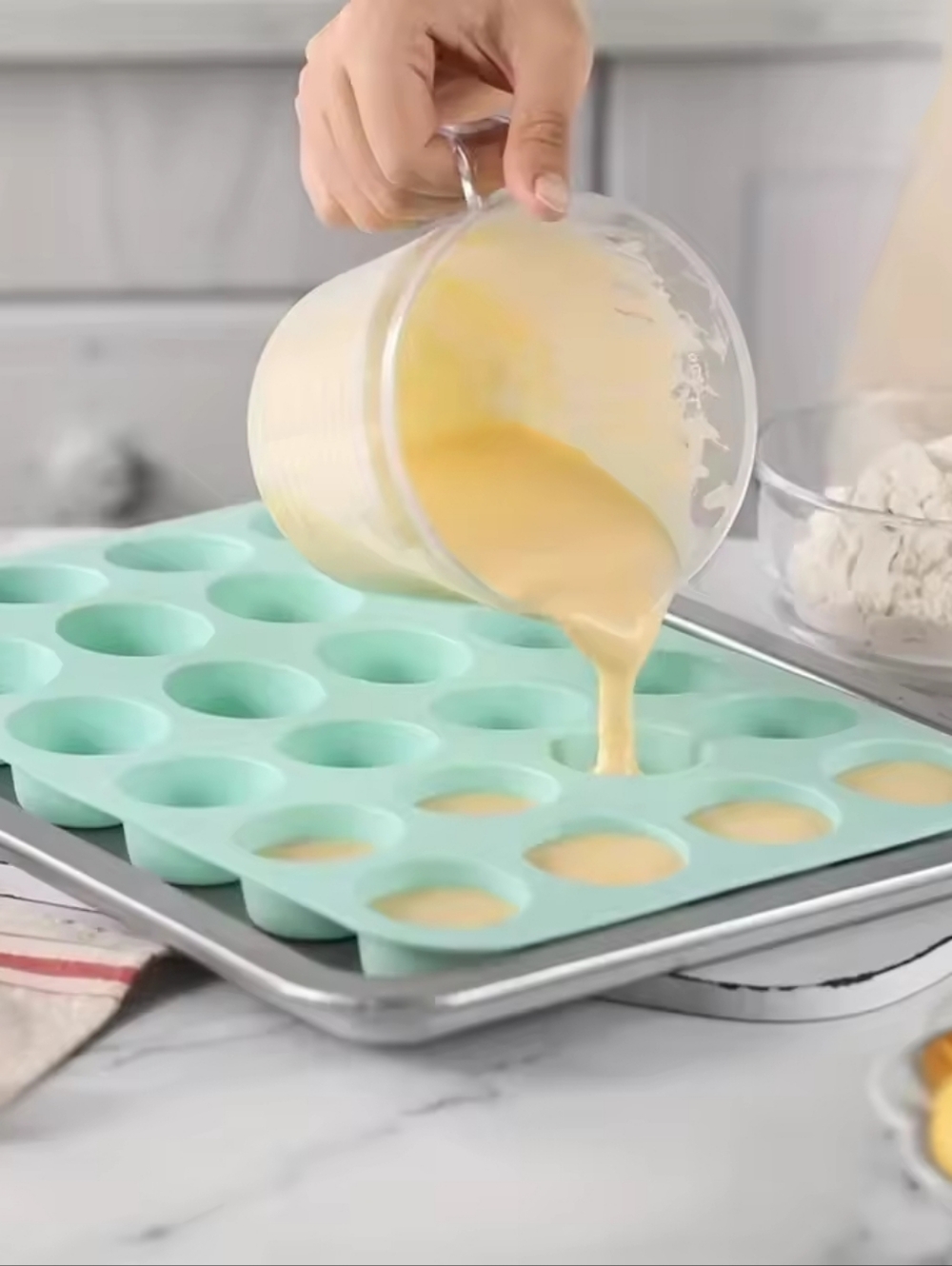 💮3/$20💮 Silicone Mini Muffin Pan